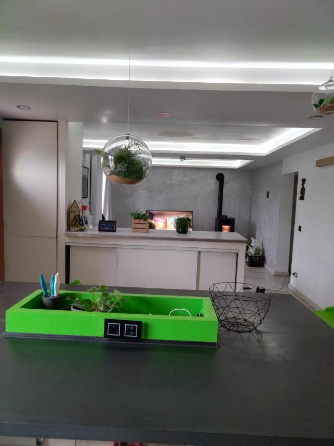 Agreable Chambre Double Avec Salle D'Eau Privative Le Mesnil-Theribus エクステリア 写真